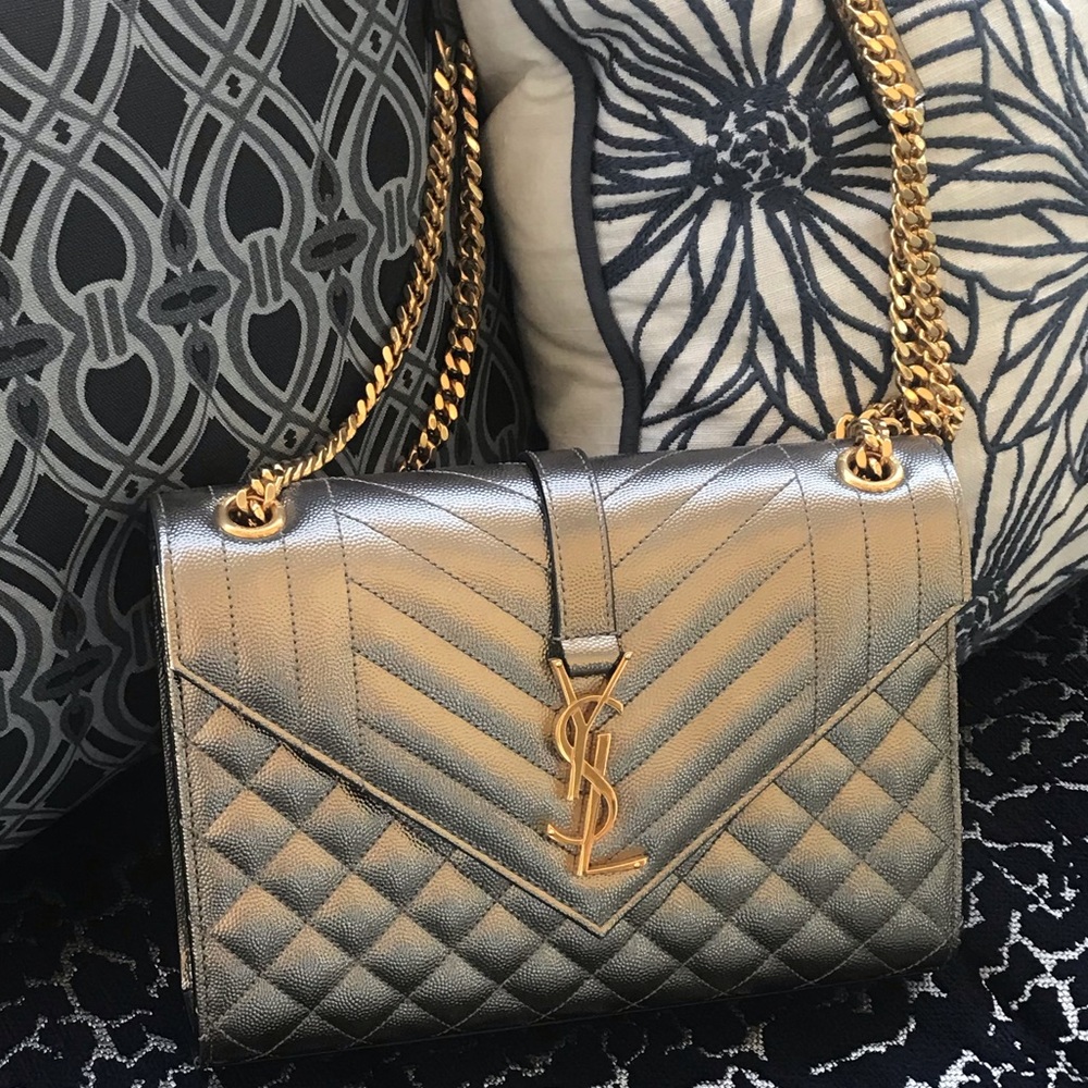 ✨Saint Laurent Metallic colored shoulder bag✨